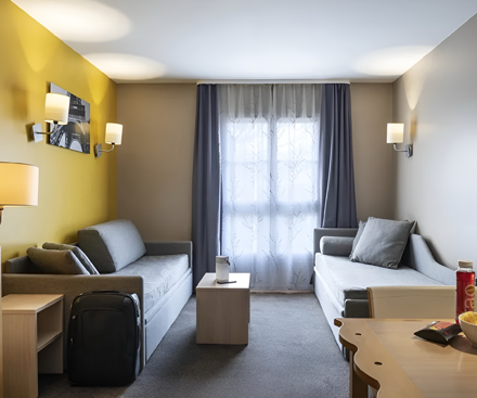 4-Person Studio